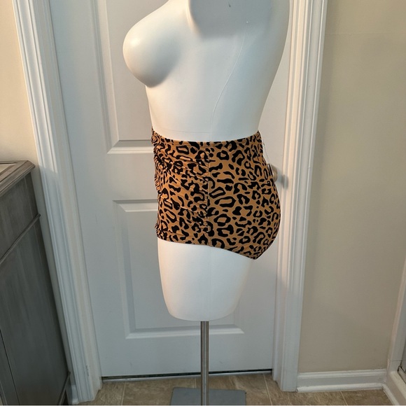*NEW WITH TAGS* high waisted cheetah print bikini bottoms. Size XL bikini bottom - Picture 6 of 8